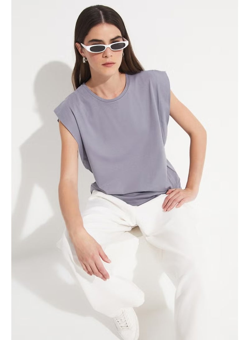 JUNE Basic Cotton Crew Neck Sleeveless T-Shirt - Image 5